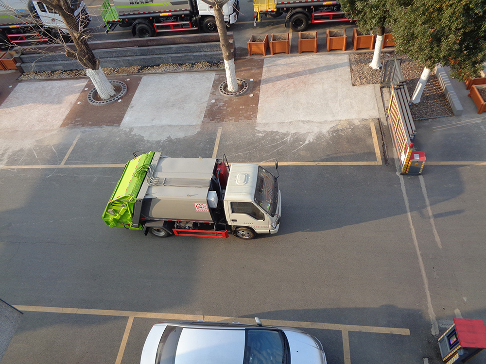 XZL5046ZYS6型壓縮式垃圾車