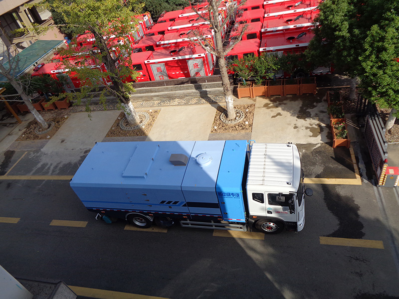 XZL5180TXCBEV型純電動(dòng)吸塵車