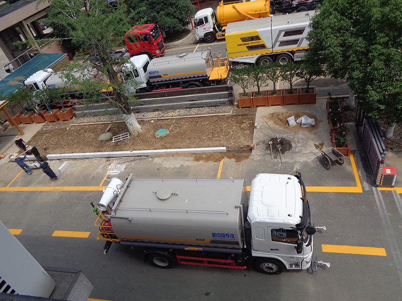 XZL5167GPS6型綠化噴灑車(chē)