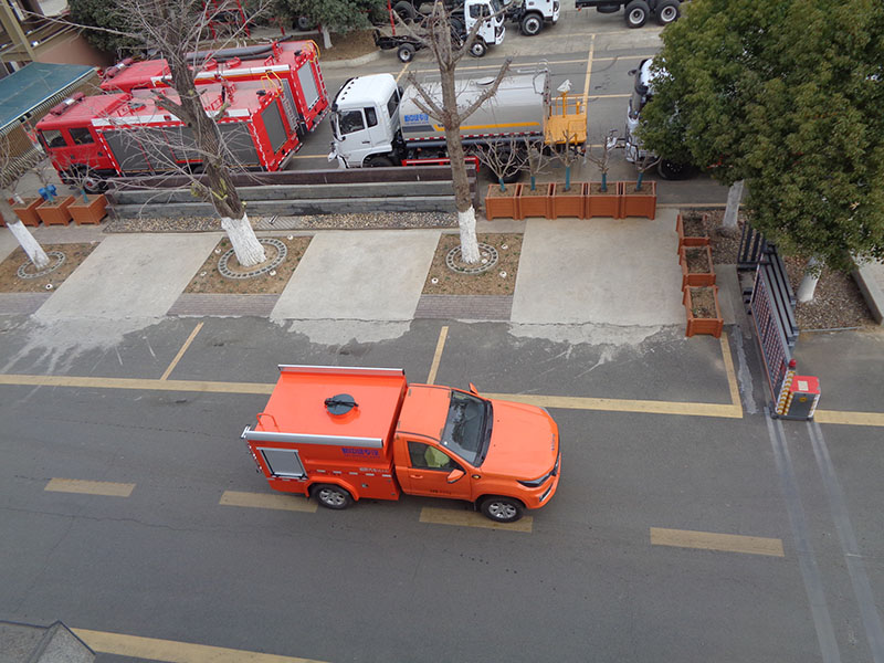 XZL5045GSS6型灑水車(chē)