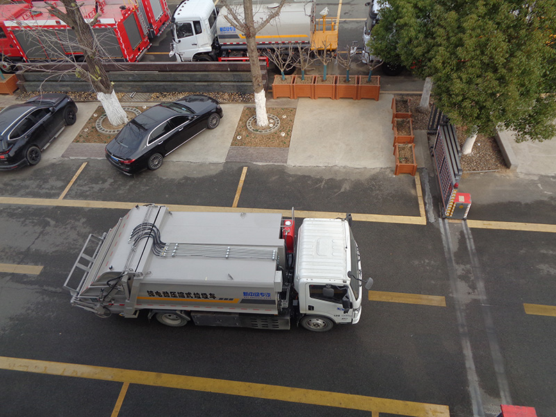 XZL5125ZYSBEV型純電動壓縮式垃圾車